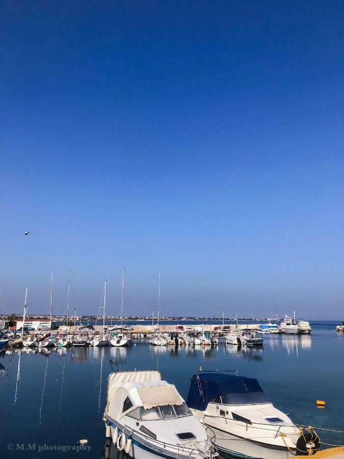 Marina Apartment Artemida  Dış mekan fotoğraf